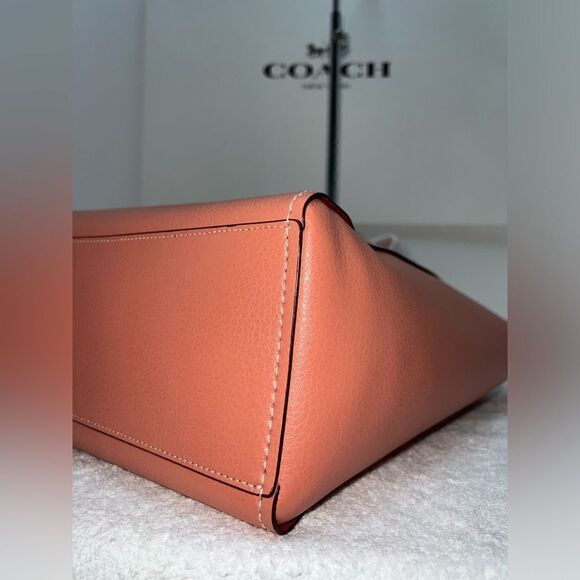 🆕🔥NWT! Coach DERBY Tote Handbag Pebble Leather Coral Msrp:$350.00 - Picture 5 of 12